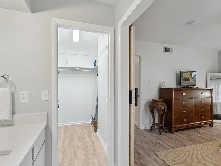 2600 Dogwood Ave #5 — Photo 38