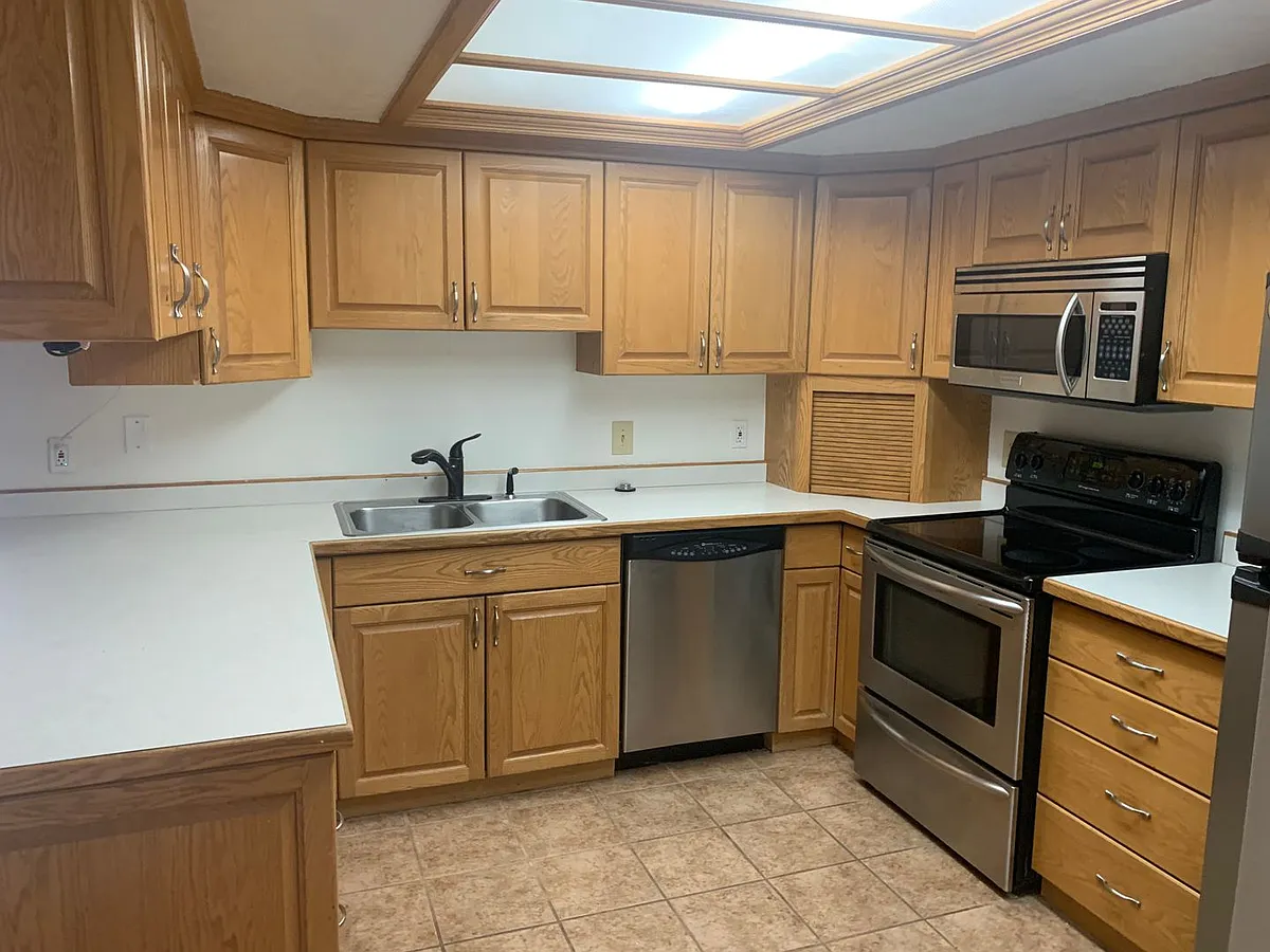 Building Photo - 351 S 400 E #14