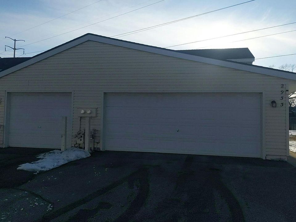 1st image of 2933 69th Ln N