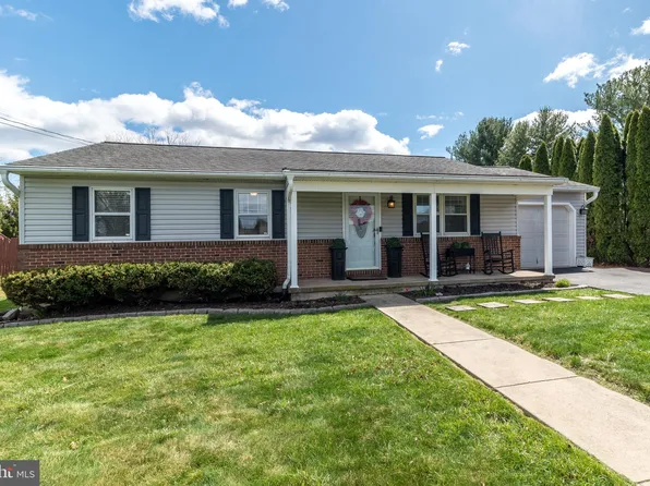 820 Spring St, Royersford, PA 19468