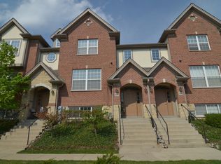 207 River Front Dr #207, Mount Prospect, IL