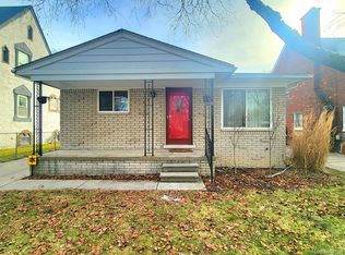 7290 Wiegand Blvd, Center Line, MI 48015