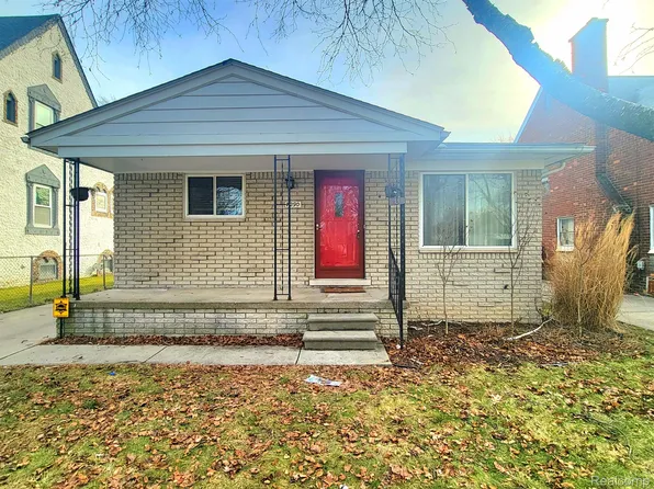 7290 Wiegand Blvd, Center Line, MI 48015