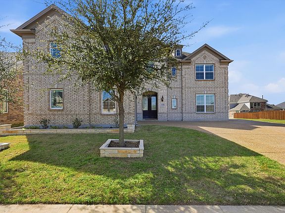 3rd image of 120 Spanish Bluebell Dr