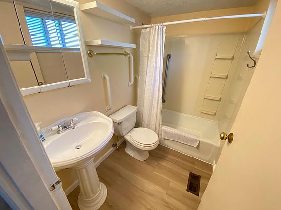 Primary Bathroom is en suite