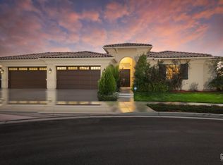 11501 Cloverfield Cir, Bakersfield, CA 93311
