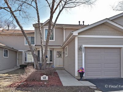 287 E Forest Knoll Dr, Palatine, IL, 60074