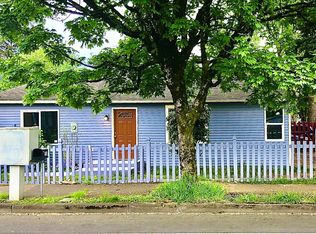 17098 E Burnside St, Portland, OR 97233
