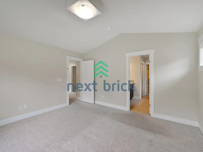 938 223rd St SE — Photo 12
