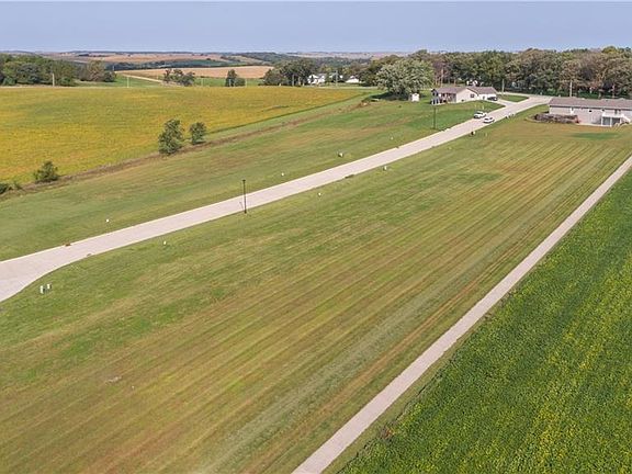 5th image of 815 Ballpark Dr