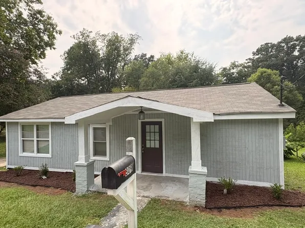 309 Samuel L Johnson Dr, Jackson, GA 30233