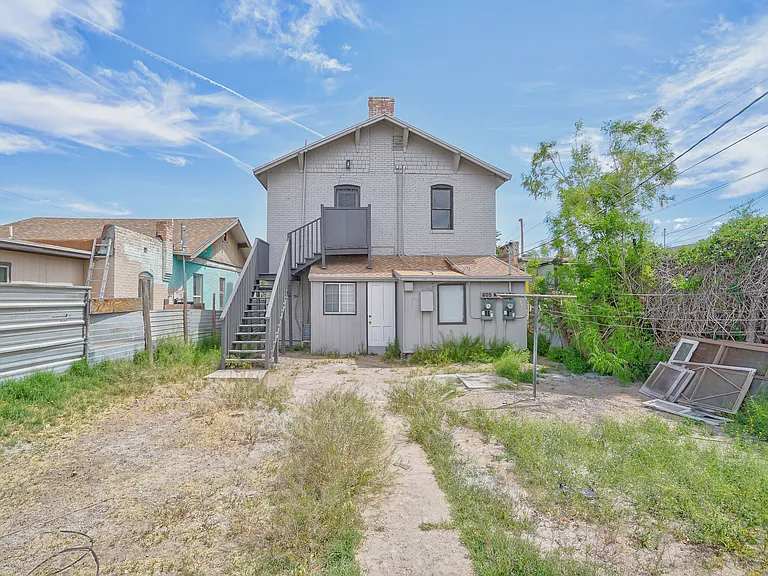 605 Nino Aguilera St #B — Photo 13