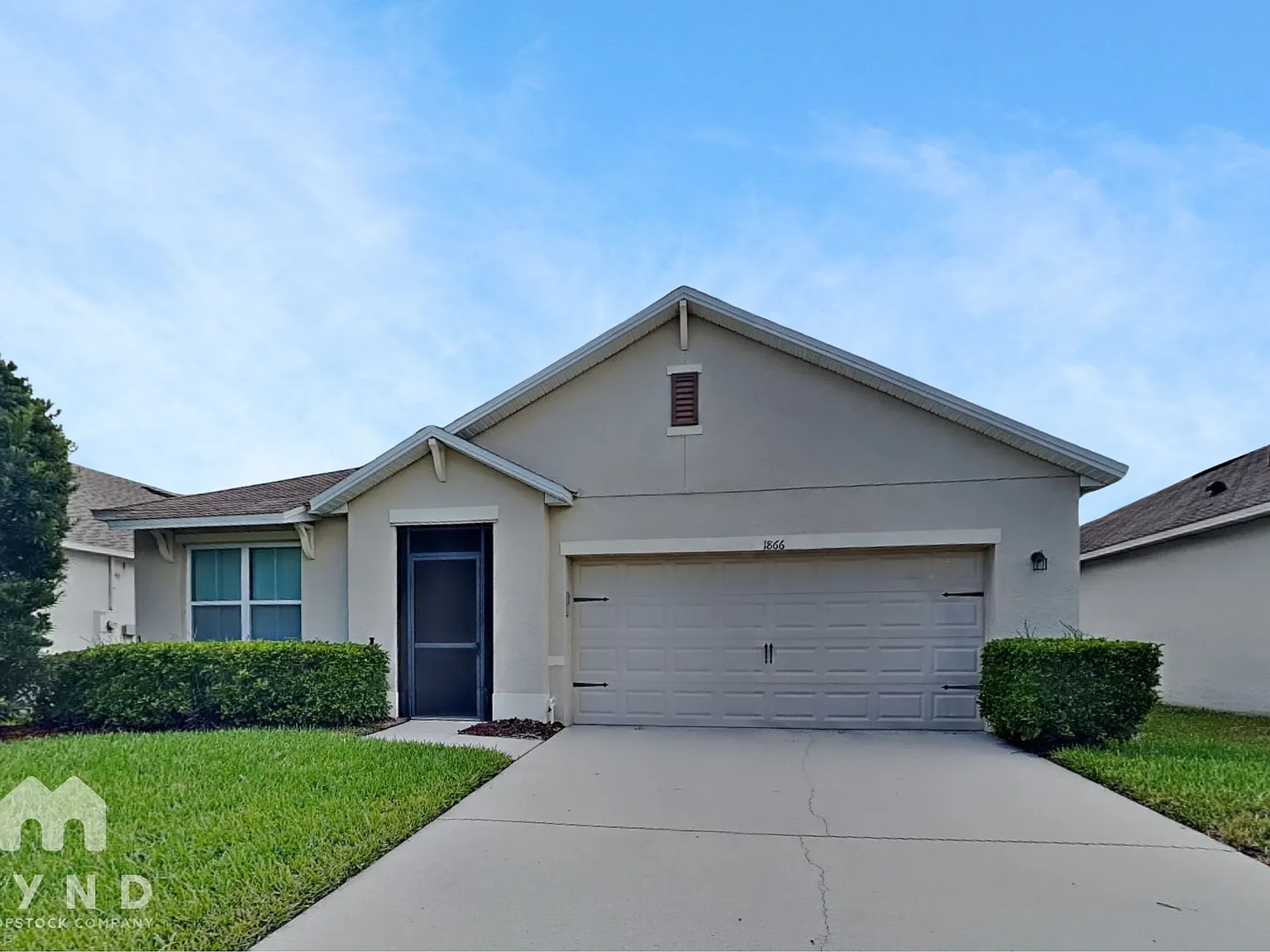 3 bed, 2.0 bath, 1676 sqft, $2,265 — Photo 1