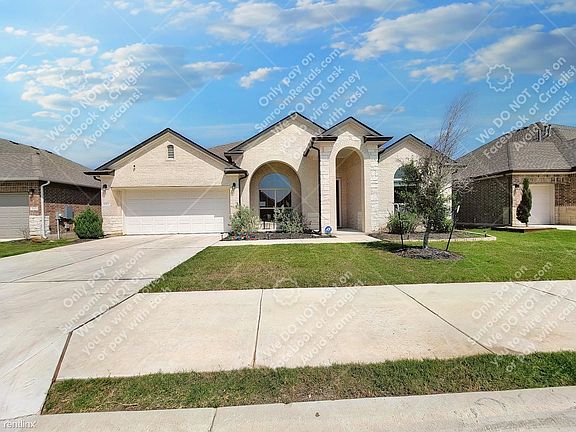 2nd image of 16900 Aventura Ave