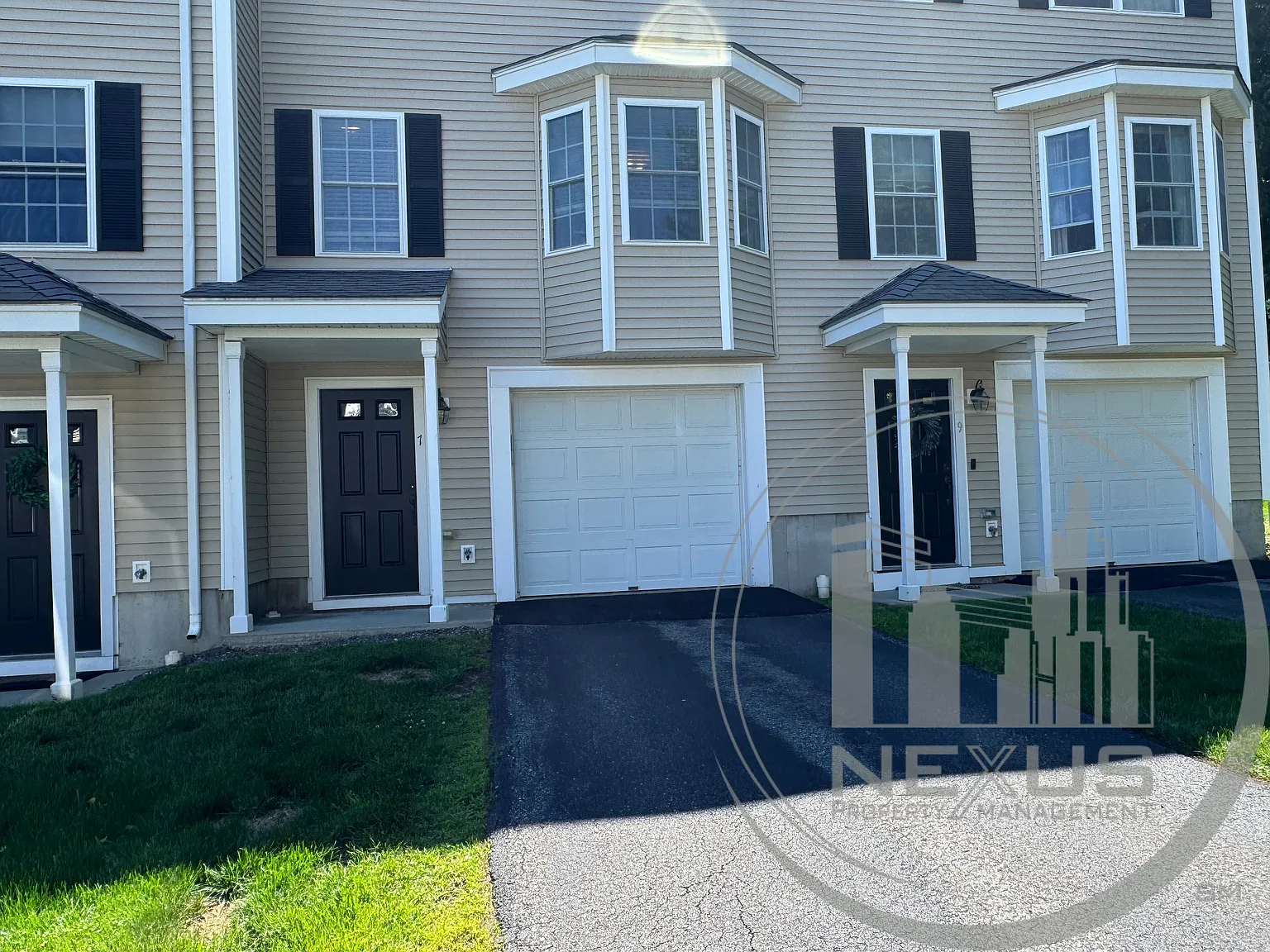 2 bed, 2.5 bath, 1238 sqft, $3,000 — Photo 1