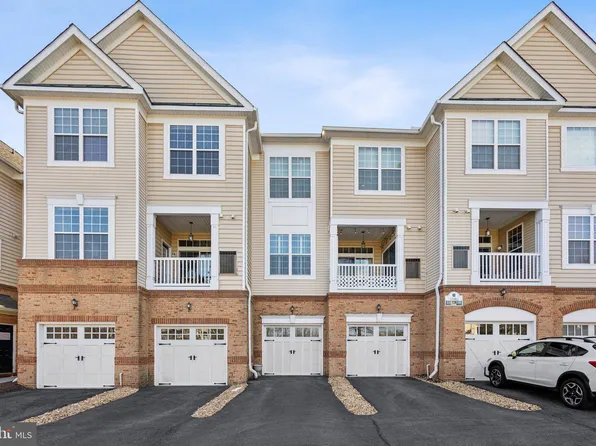 20385 Belmont Park Ter Unit 117, Ashburn, VA 20147