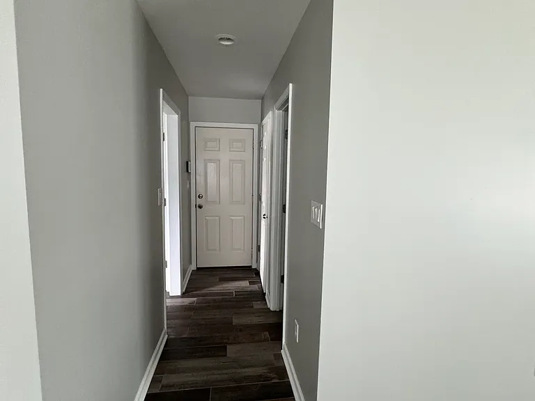207 Bennington Dr — Photo 27