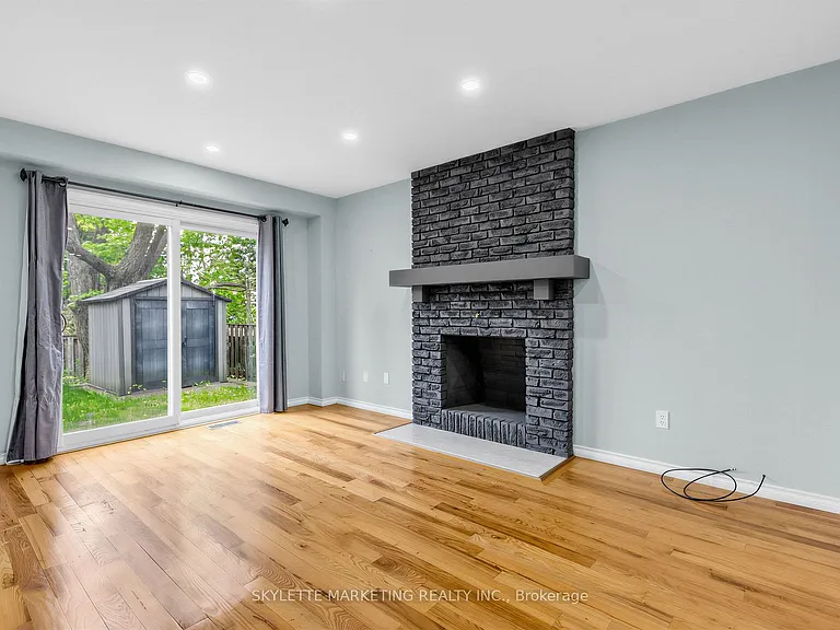 23 Willowbrook Rd — Photo 4