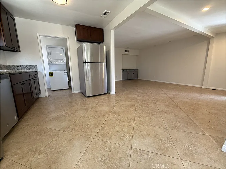7322 Lindley Ave — Photo 4