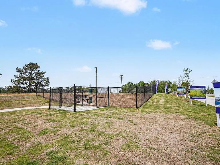 2934 Hickory Field Dr — Photo 28