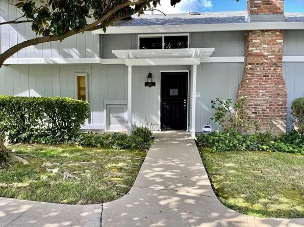 827 Crestwater Ln, Sacramento, CA 95831