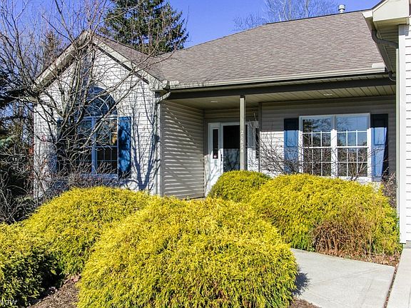 4th image of 21674 Westwood Dr
