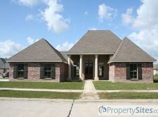 257 Hermitage Loop, Houma, LA 70360