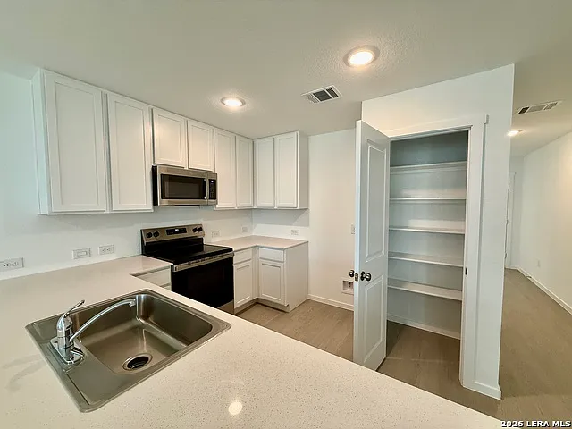 413 Moscato Rd — Photo 6