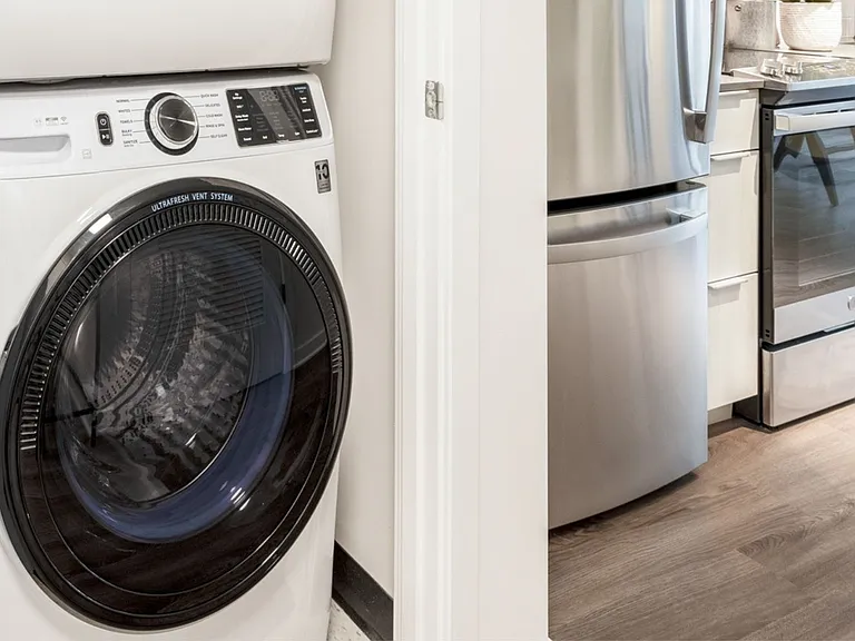 The Burton — Photo 32