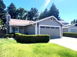 202 Catalpa Ln, Vacaville, CA