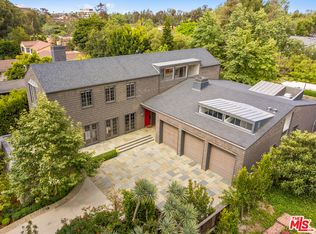581 Lorna Ln, Los Angeles, CA 90049