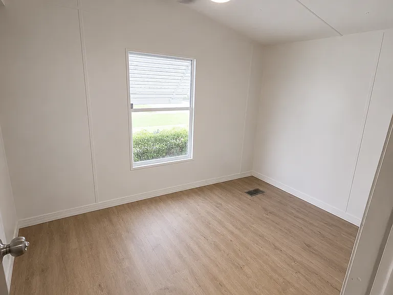 1231 Dustin Dr — Photo 9