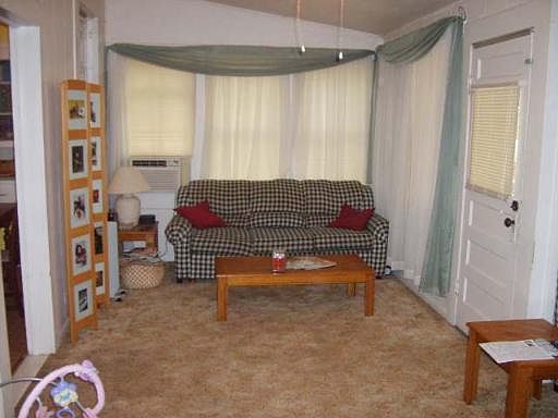 5th image of 106 E KRUEGER