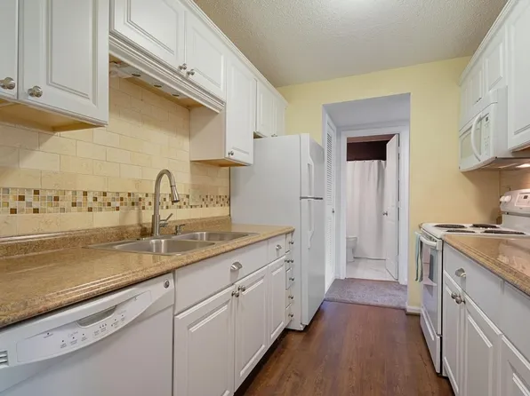 120 Demont Ave E APT 314, Little Canada, MN 55117