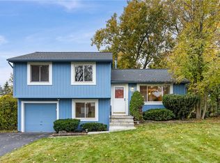 171 Willow Pond Way, Penfield, NY 14526