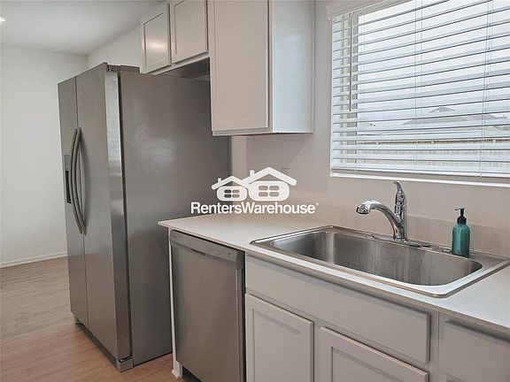 4th image of 7210 Clover Chase Dr
