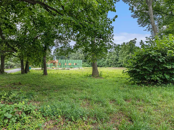 11746 Marquette Dr, New Buffalo, MI 49117