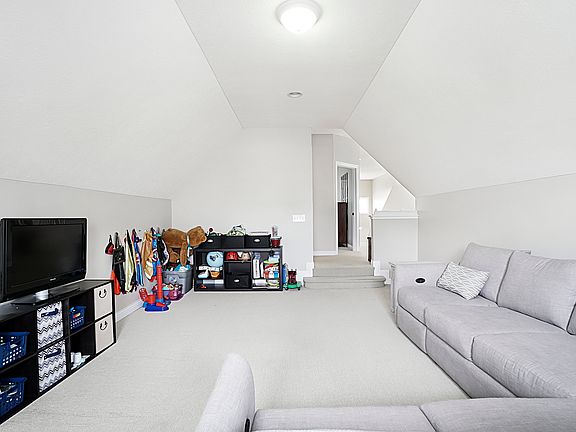4th image of 5006 Butterworth Green Dr
