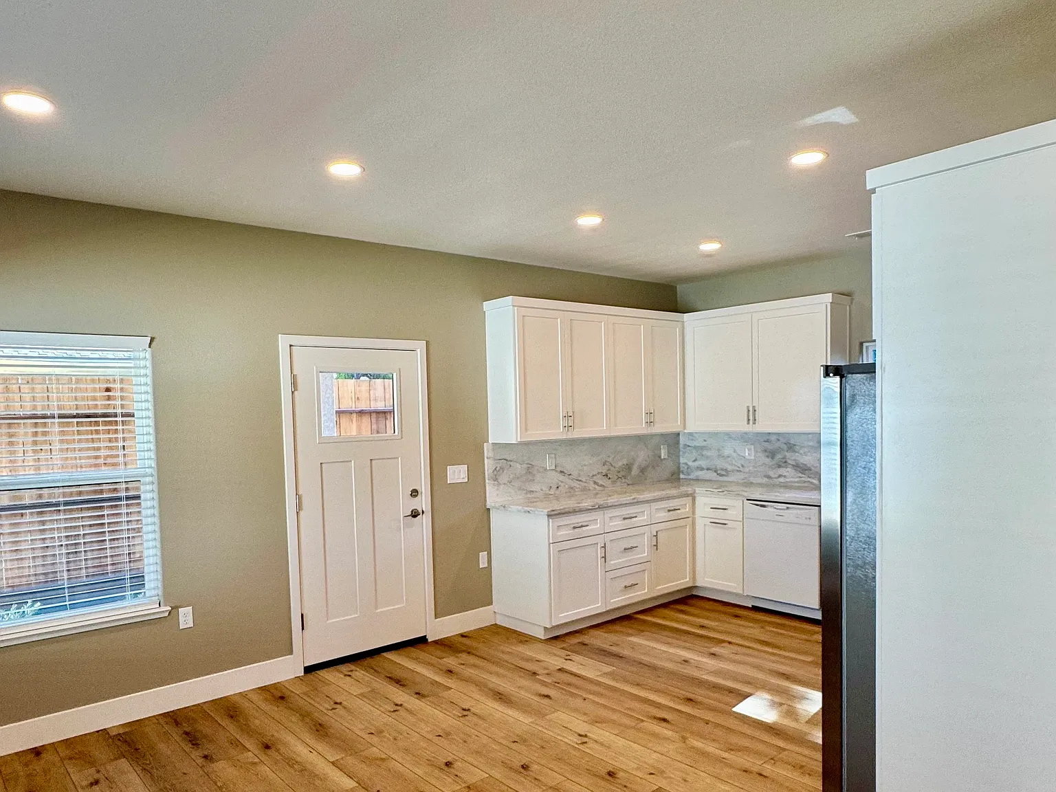 2 bed, $2,250 — Photo 3