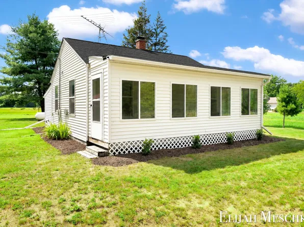 16217 130th Ave, Nunica, MI 49448