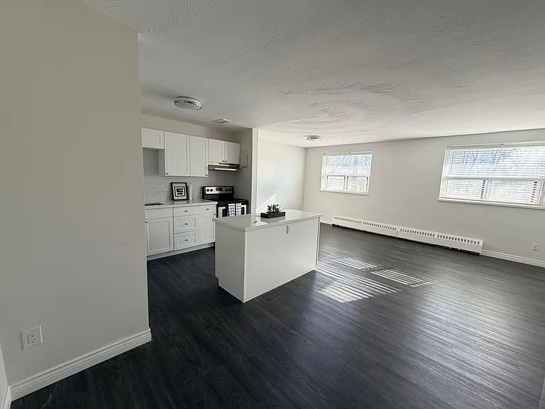 20 Bradmon Dr #420 — Photo 2