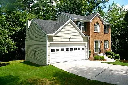 555 Abbotts Hill Lane — Photo 2