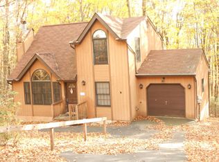 22 Brookeville Ter, Mount Pocono, PA 18344