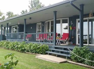 76 Eureka Lake Rd, Eureka, KS 67045