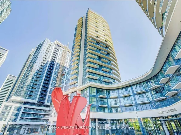 49 E Liberty St W #413, Toronto, ON M6K 0A7