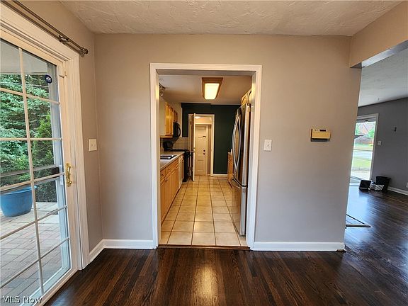 5th image of 5099 Case Ave