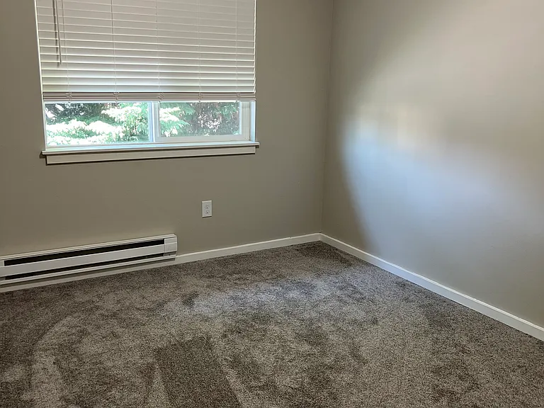 3213 49th Ave NE #3 — Photo 5
