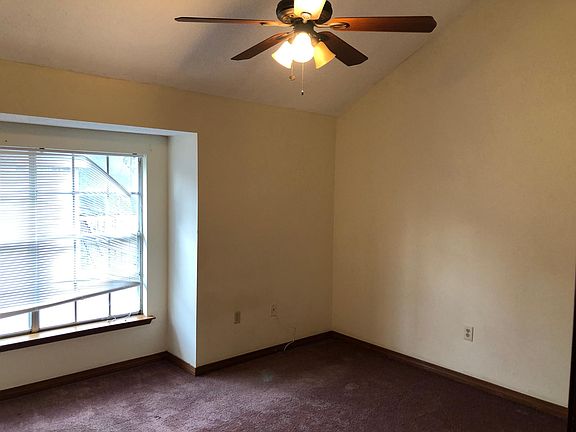 4th image of 15251 Jones Creek Village Ave APT D