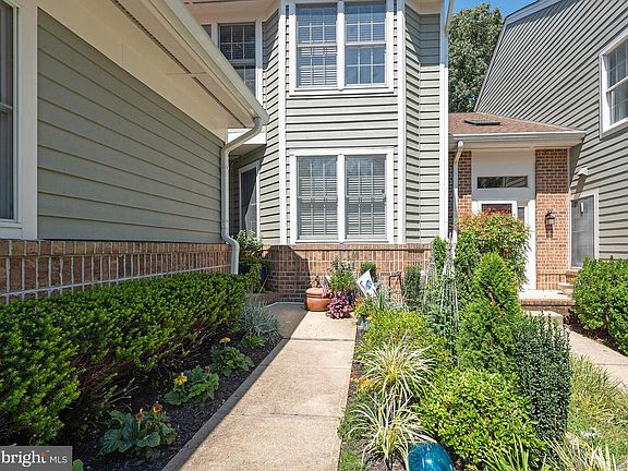 2nd image of 160 Spring Place Way