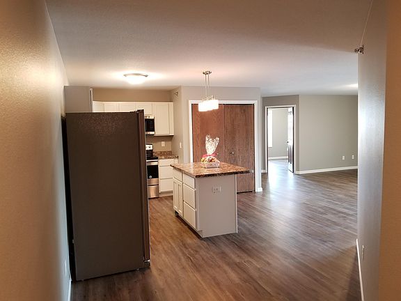 3rd image of 1880 10th Avenue Eastapt #101